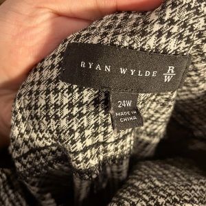 24 Ryan Wylde Dress Pants
